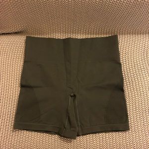 Lululemon shorts EUC